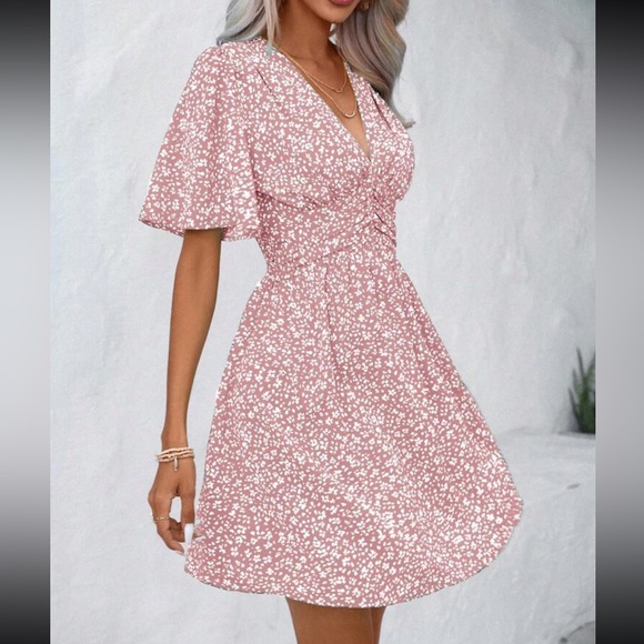 Boho floral print butterfly sleeve mini dress - Picture 10 of 13